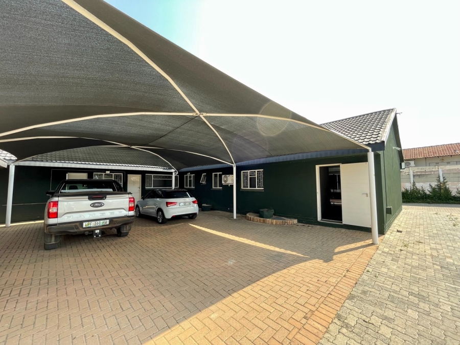 To Let commercial Property for Rent in Wilkoppies North West